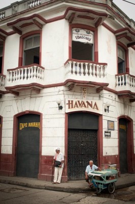 Getsemaní's Cafe Havana which has hosted celebrities like Hillary Clinton and Gabriel García Márquez, is symbolic of the challenges of a changing neighborhood trying to hold on to its authentic feel. (Photo by Wesley Tomaselli)