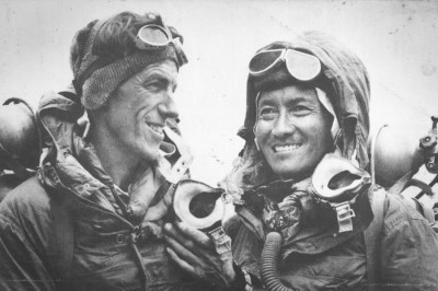 New Zealander Edmund Hillary and Nepali Sherpa Tenzing Norgay were the first climbers to summit of Mt Everest in 1953. (Photo from Wikipedia)